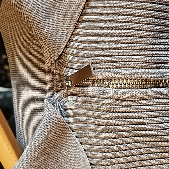 No Boundaries Sweater Size L (11/13) Crate A - Picture 4 of 7